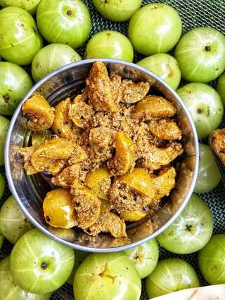 5 Health Benefits of Consuming Amla Everyday 