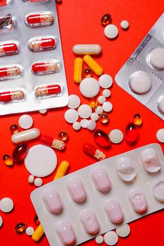 Why You Should Not Take Some Medicines Before Meals?