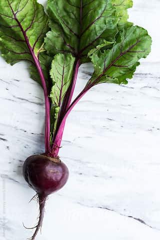 6 Surprising Benefits of Adding Beetroot Leaves to Your Diet 