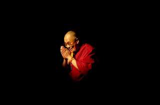 8 Inspiring Quotes from the Dalai Lama
