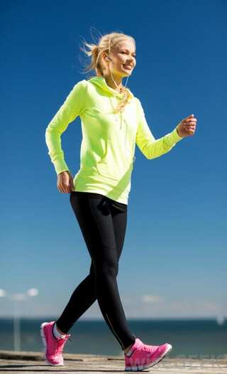 6 Benefits of Taking a Walk After A Meal
