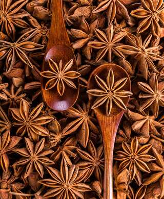 7 Ways In Which Star Anise-Infused Water Detoxes Our Body 