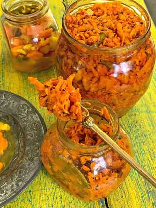 How To Make Tasty Kachi Haldi Achaar (Raw Turmeric Pickle) At Home
