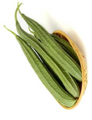 5 Benefits of Eating Ridge Gourd in Summer