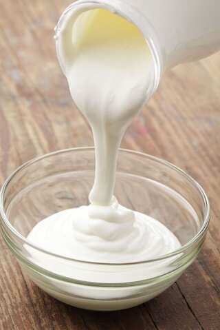 5 Benefits Of Applying Curd On Face