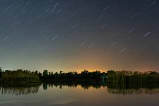 Eta Aquariids: The Meteor Shower Linked To Halley's Comet 