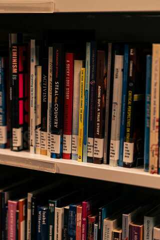 7 Classics Every Woman Should Read