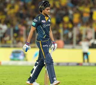 Teams Losing Most Wickets In Middle Overs In IPL 2024