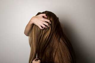 7 Effective Home Remedies for Dry Scalp