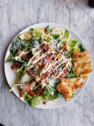 6 Food Items to Never Add to a Healthy Salad