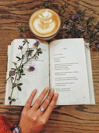 5 Reasons Why Everyone Should Read Poetry