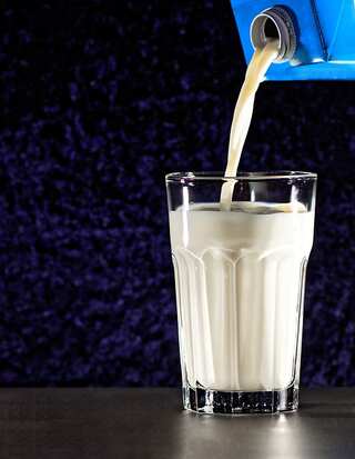 5 Ways to Check the Purity of Milk You Buy