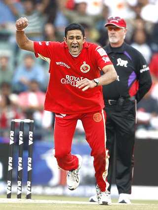 Best Economy Rate In IPL Finals