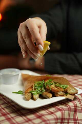 7 Ways to Remove Excess Oil from Fried Foods

