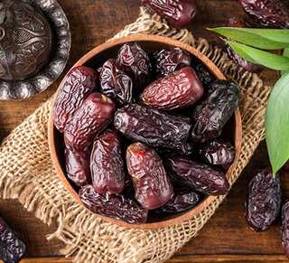 5 Easy Ways To Use Dates in Your Diet