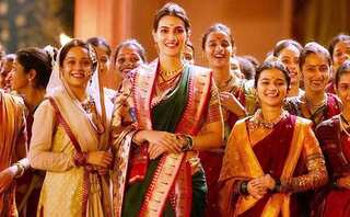 Our Favourite Nauvari Saree Moments: Bollywood Edition

