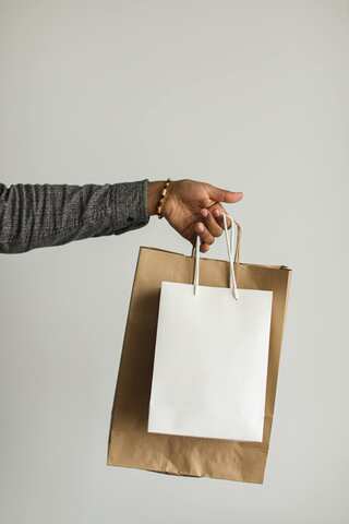 7 Reasons to Switch to Paper Bags