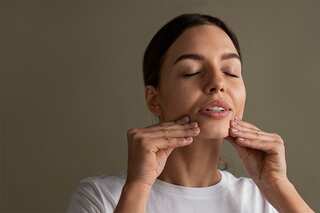5 Yoga Asanas to Reduce Your Double Chin