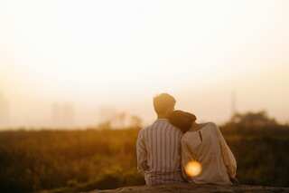 Red Flag: 5 Signs You Are Micro Cheating On Your Partner