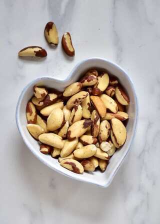 5 Benefits of Eating Brazil Nuts