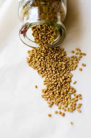 5 Easy Ways to Use Fenugreek (Methi) for Hair Growth