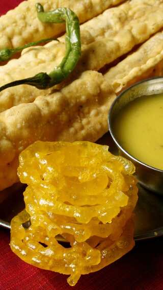 5 Gujarat Dishes to Try in Monsoon