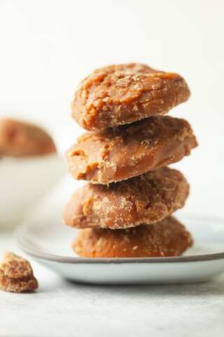 Ideal Times of Day to Eat Jaggery