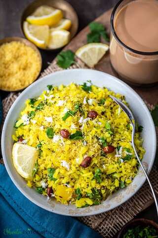 5 Benefits of Including Poha in Your Breakfast