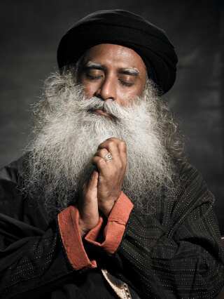 8 Sadhguru Quotes On Life, Love And Devotion
