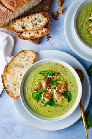 Simple 5-Step Broccoli Soup Recipe