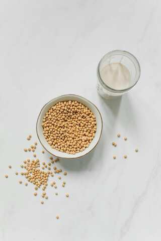 How To Make Soy Milk At Home: 5 Easy Steps
