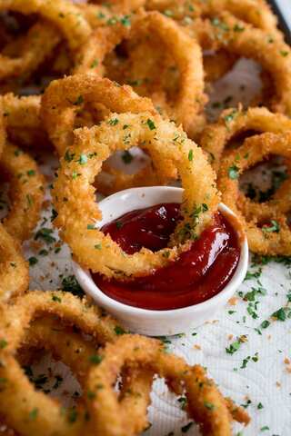 5 Delicious Snacks You Can Make Using Onions