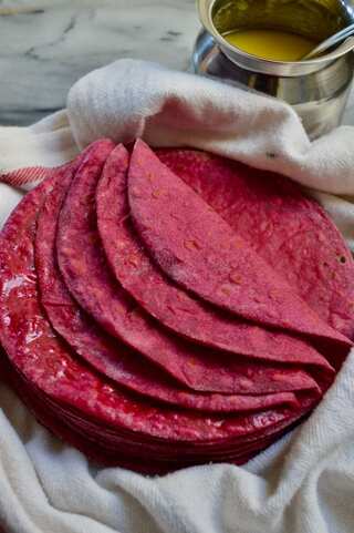 How to Make Ragi Beetroot Paratha?
