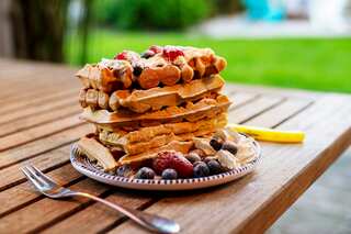 How to Make Waffles in 5 Easy Steps