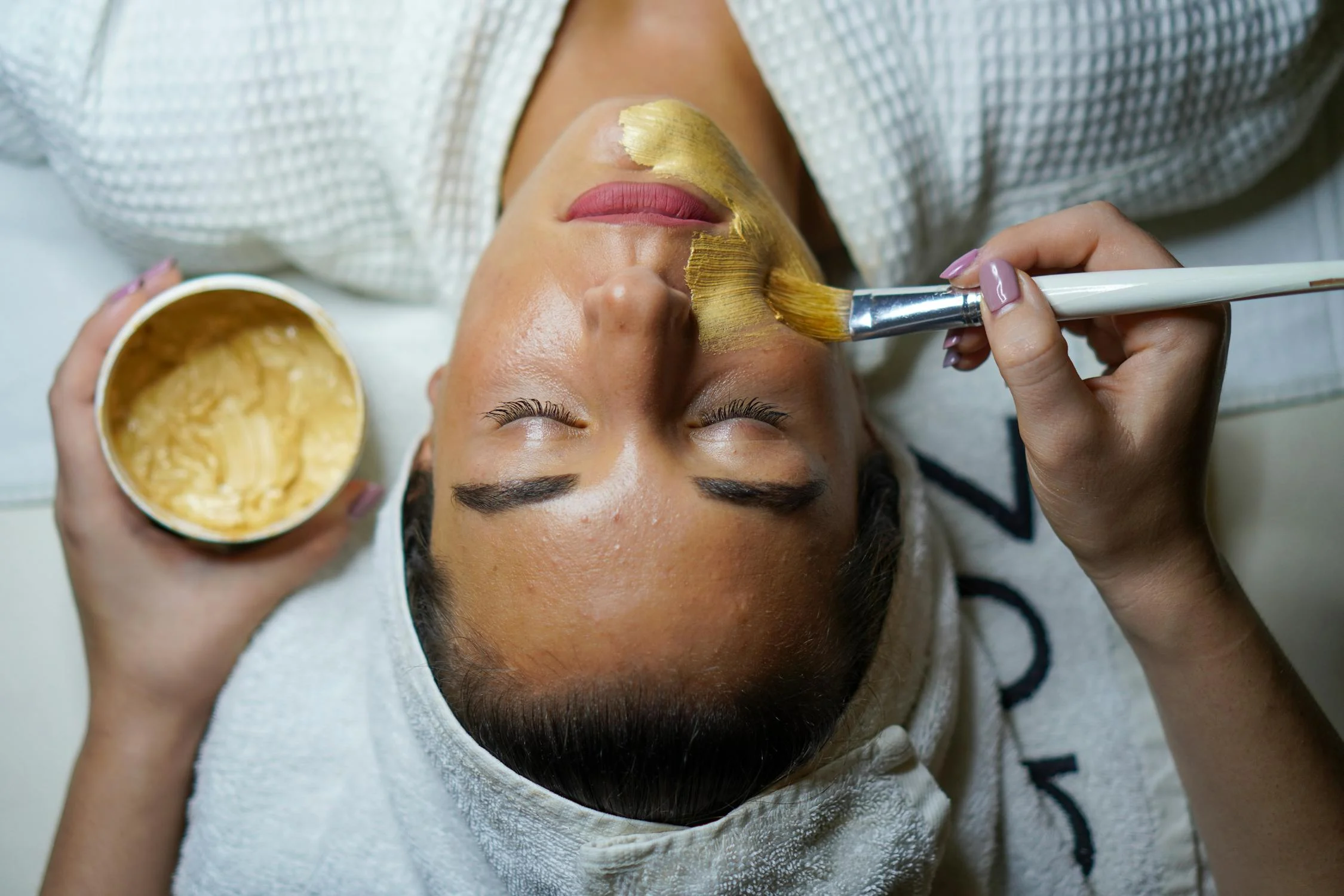 5 Turmeric Face Masks for Healthy and Bright Skin
