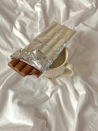 Aluminium Foil vs Butter Paper: Which is Right for Packing Food?