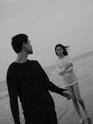 7 Signs You're Deeply in Love with Someone