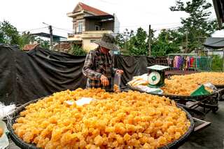 7 Reasons Why Jaggery is Better Than Sugar
