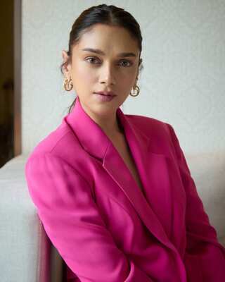 7 Gorgeous Outfits From Aditi Rao Hydari's Wardrobe