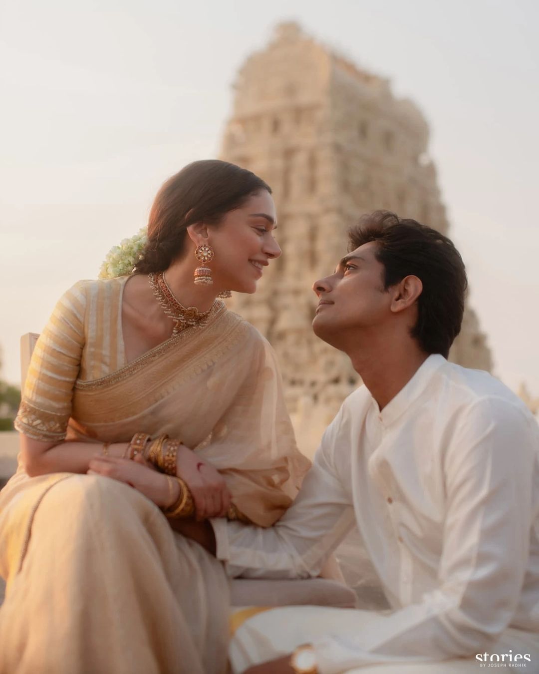 Newlyweds Aditi Rao Hydari and Siddharth's Relationship Timeline