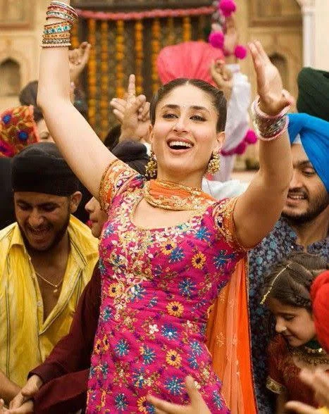 6 Iconic Dialogues By Kareena Kapoor