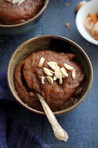 5 Quick Steps to Make Delicious Atta Halwa at Home
