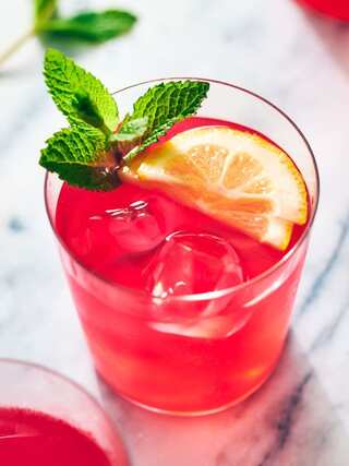 5 Hibiscus Drinks You Should Try
