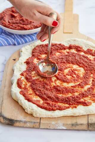 How to Make Pizza Sauce At Home
