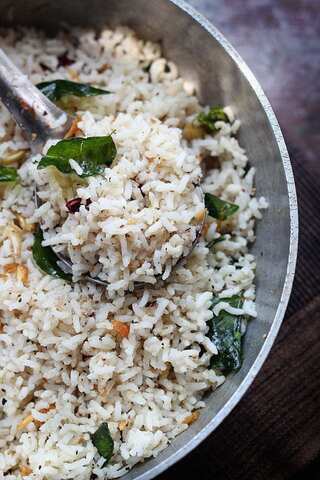 Make Delicious Garlic Pepper Rice in 20 Minutes